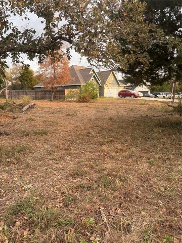 000 Park View Drive, Hempstead, TX 77445