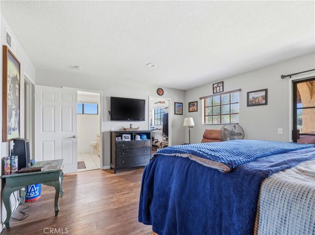 22319 Lull Street, Canoga Park, CA 91304