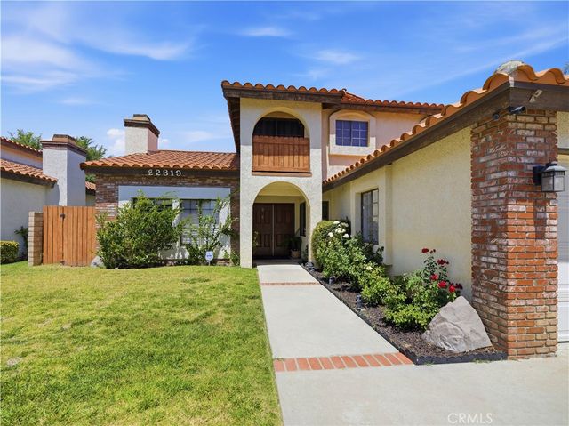 22319 Lull Street, Canoga Park, CA 91304