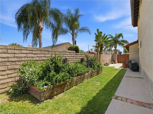 22319 Lull Street, Canoga Park, CA 91304
