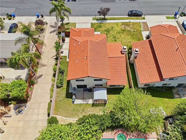 22319 Lull Street, Canoga Park, CA 91304