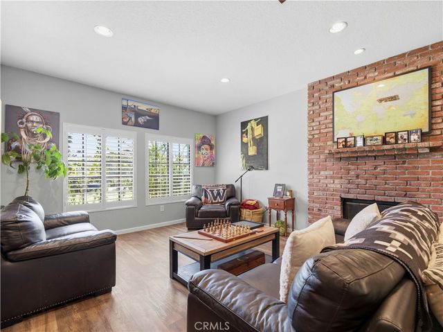 22319 Lull Street, Canoga Park, CA 91304