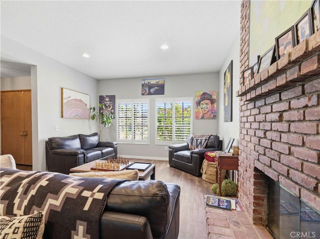 22319 Lull Street, Canoga Park, CA 91304