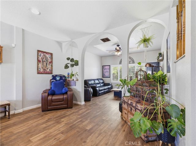 22319 Lull Street, Canoga Park, CA 91304