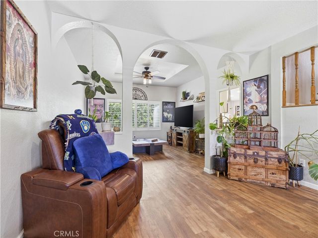 22319 Lull Street, Canoga Park, CA 91304