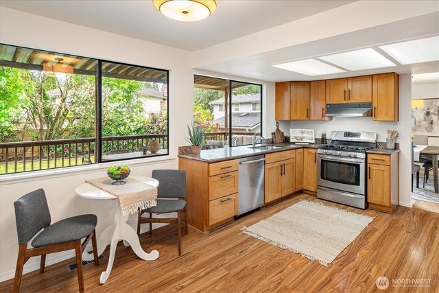 20106 96th Avenue NE, Bothell, WA 98011