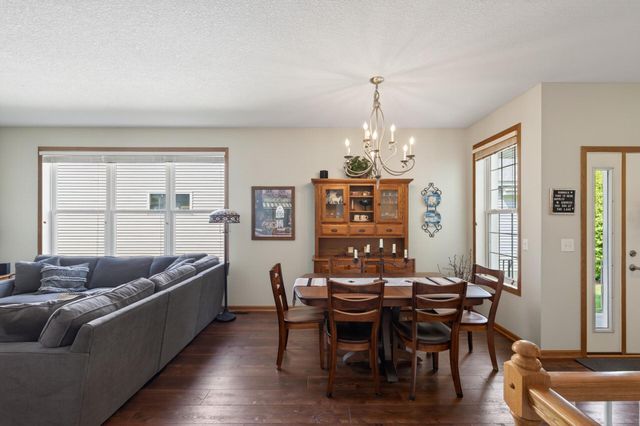 5149 157th Street N, Hugo, MN 55038