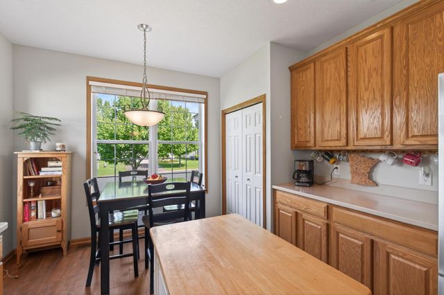 5149 157th Street N, Hugo, MN 55038