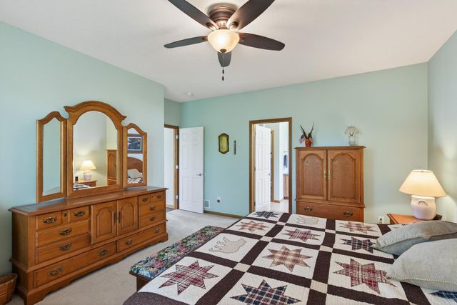 5149 157th Street N, Hugo, MN 55038