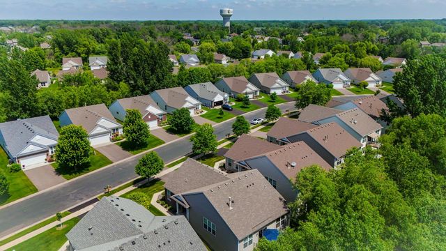 5149 157th Street N, Hugo, MN 55038