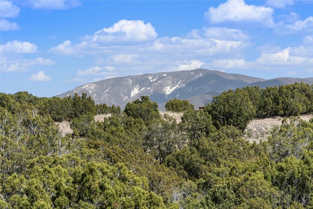 31 Calle Ventoso East, Lot 782, Santa Fe, NM 87506