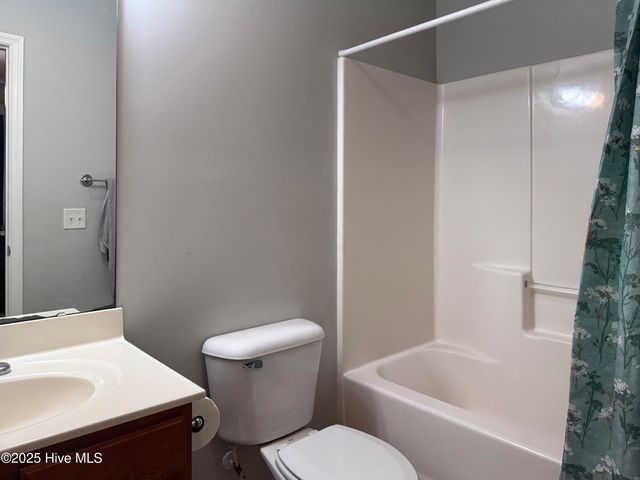 126 Cornerstone Place, Jacksonville, NC 28546