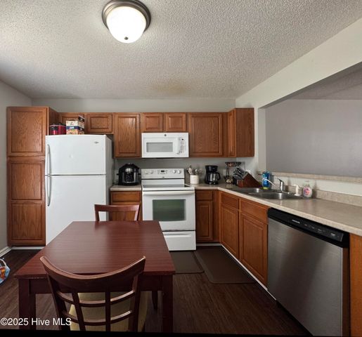 126 Cornerstone Place, Jacksonville, NC 28546