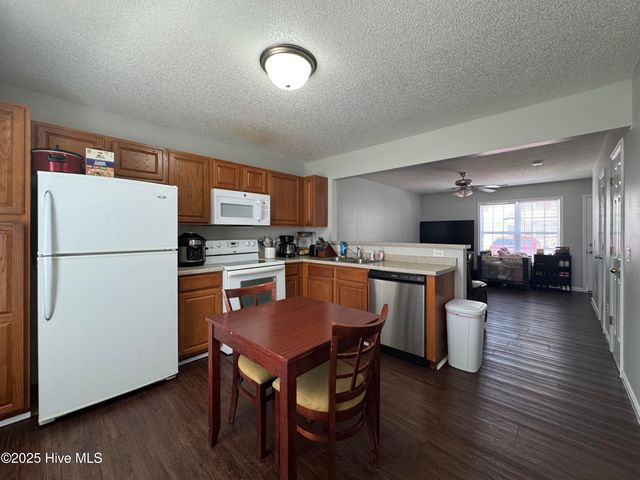 126 Cornerstone Place, Jacksonville, NC 28546