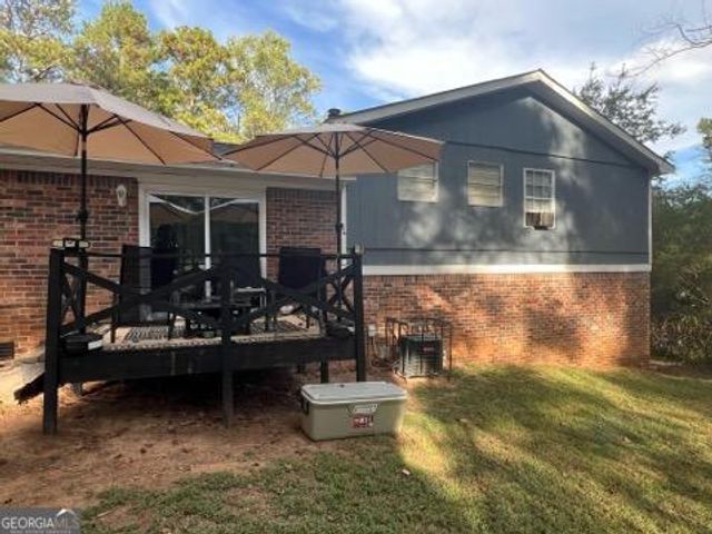 6973 Kimberland Gardens Lane, Lithonia, GA 30058