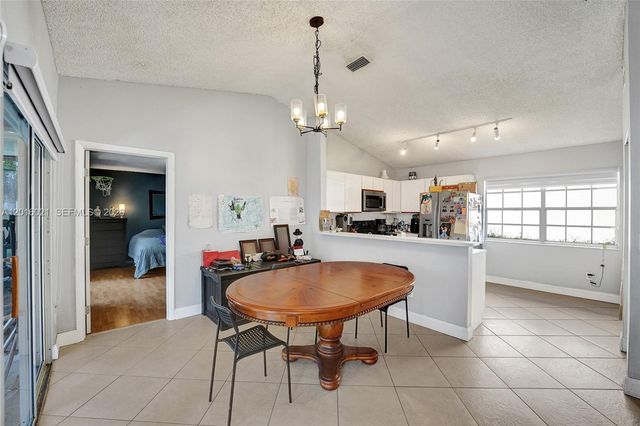 11730 NW 12th St, Pembroke Pines, FL 33026