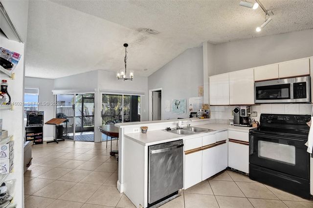 11730 NW 12th St, Pembroke Pines, FL 33026