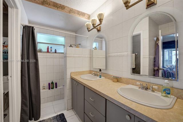 11730 NW 12th St, Pembroke Pines, FL 33026