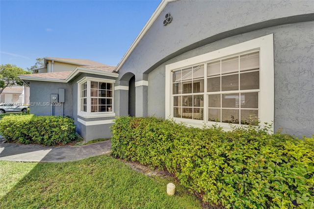 11730 NW 12th St, Pembroke Pines, FL 33026