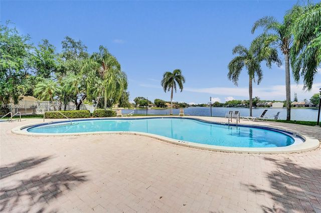 11730 NW 12th St, Pembroke Pines, FL 33026