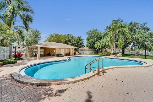 11730 NW 12th St, Pembroke Pines, FL 33026