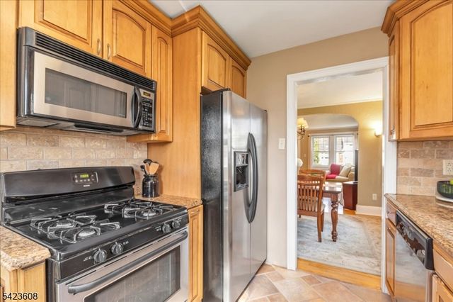 111 Columbia Ave, Cranford Twp., NJ 07016
