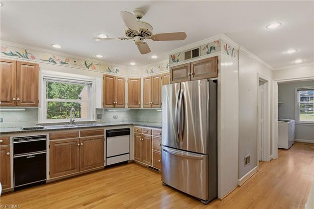 2850 Merry Acres Lane, Winston-salem, NC 27106