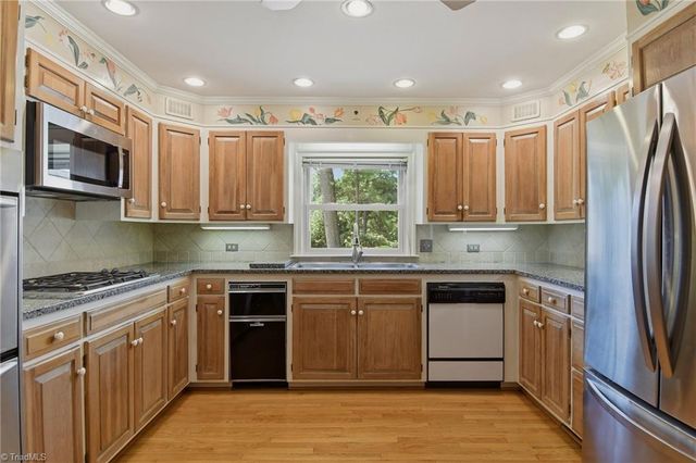 2850 Merry Acres Lane, Winston-salem, NC 27106