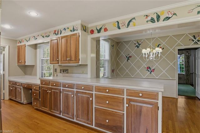 2850 Merry Acres Lane, Winston-salem, NC 27106
