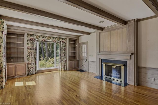2850 Merry Acres Lane, Winston-salem, NC 27106