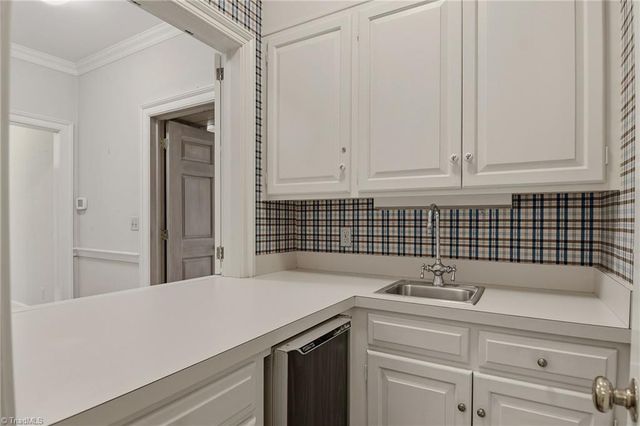 2850 Merry Acres Lane, Winston-salem, NC 27106