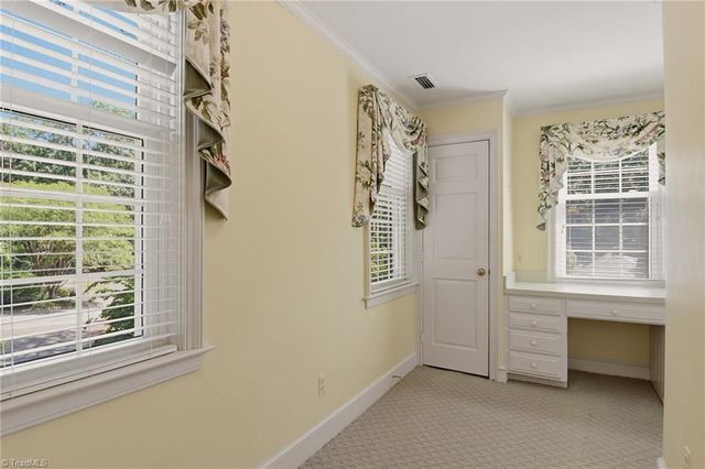 2850 Merry Acres Lane, Winston-salem, NC 27106