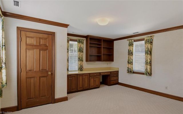 2850 Merry Acres Lane, Winston-salem, NC 27106