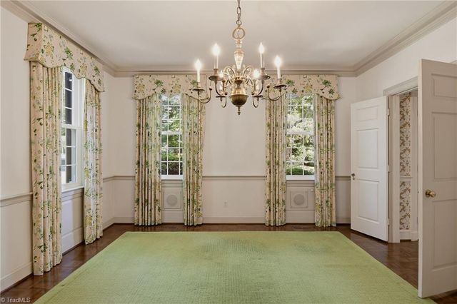 2850 Merry Acres Lane, Winston-salem, NC 27106