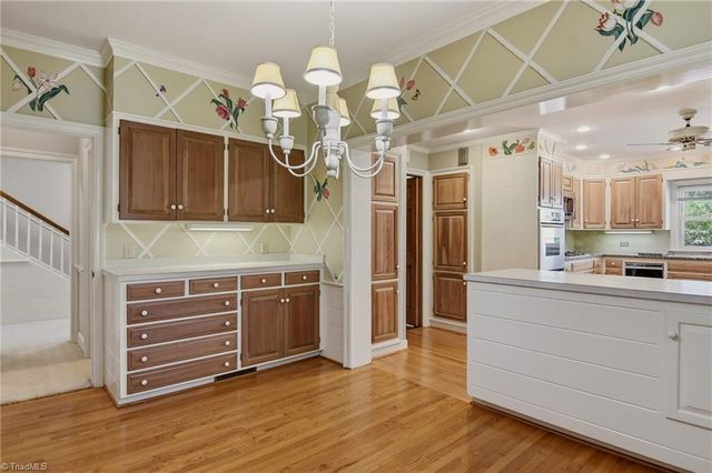 2850 Merry Acres Lane, Winston-salem, NC 27106