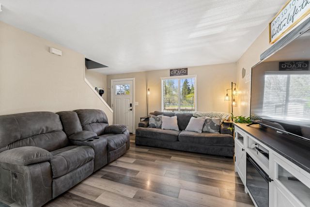 1037 Vista Drive, Grants Pass, OR 97527