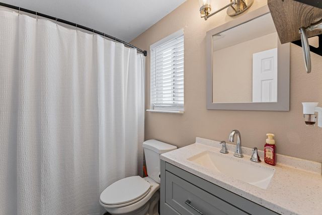 1037 Vista Drive, Grants Pass, OR 97527