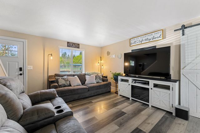 1037 Vista Drive, Grants Pass, OR 97527