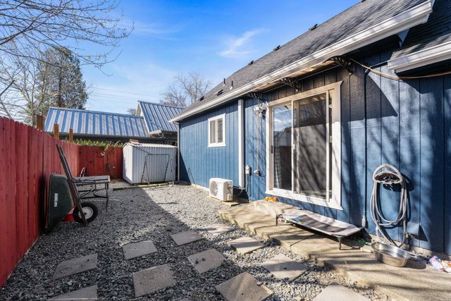 1037 Vista Drive, Grants Pass, OR 97527