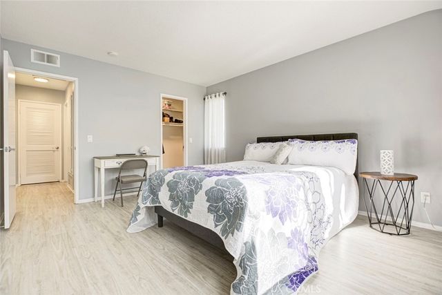 27620 Susan Beth way L, Saugus, CA 91350