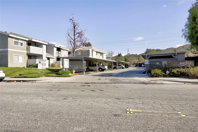 27620 Susan Beth way L, Saugus, CA 91350