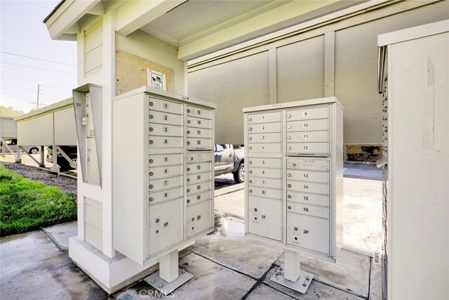 27620 Susan Beth way L, Saugus, CA 91350