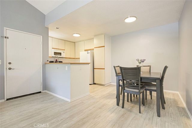 27620 Susan Beth way L, Saugus, CA 91350