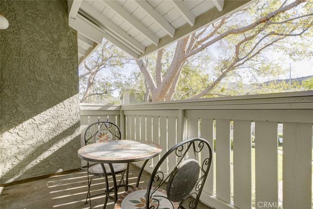 27620 Susan Beth way L, Saugus, CA 91350