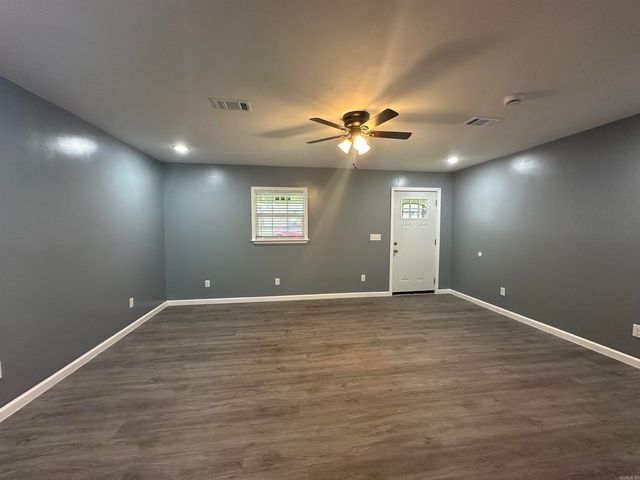 3020 S Fir Street, Pine Bluff, AR 71602