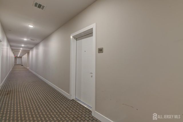 722 Lorhan Drive, Piscataway, NJ 08854