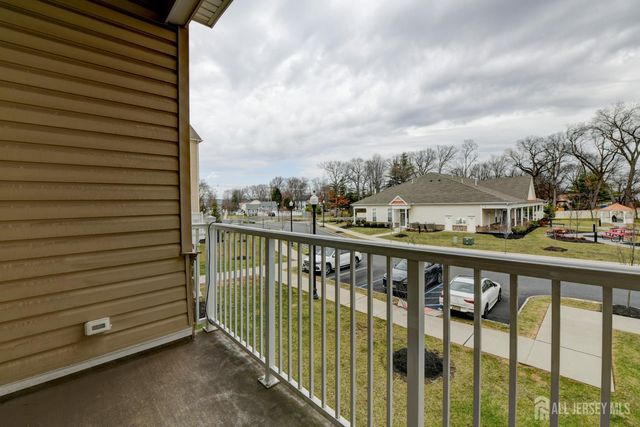 722 Lorhan Drive, Piscataway, NJ 08854