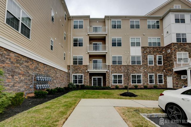 722 Lorhan Drive, Piscataway, NJ 08854