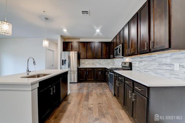 722 Lorhan Drive, Piscataway, NJ 08854