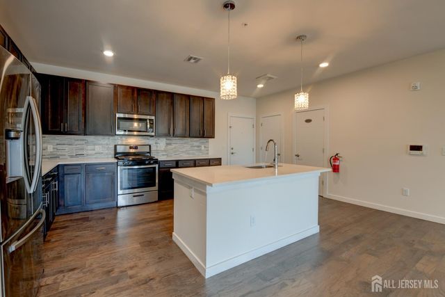 722 Lorhan Drive, Piscataway, NJ 08854